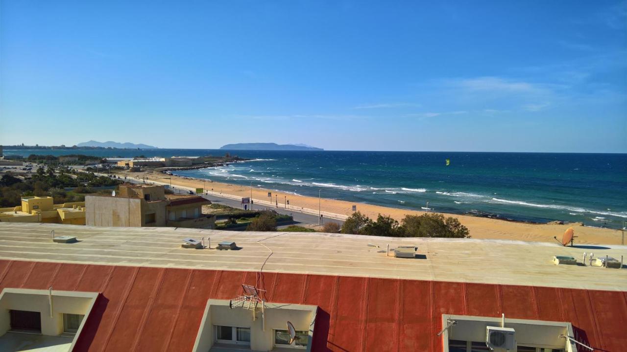 Suite Fronte Spiaggia - 50M Dalla Spiaggia トラーパニ エクステリア 写真